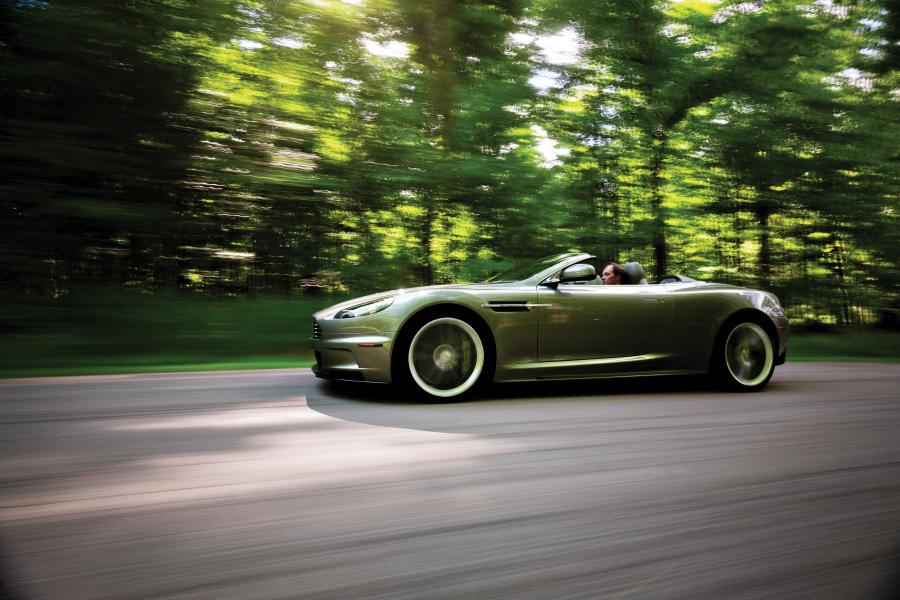  Aston Martin DBS Volante 2010 года  (NA) (фото 8 из 21)